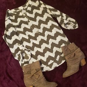 Large shear Cato blouse